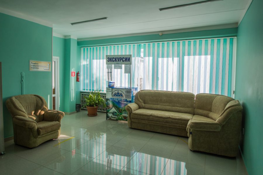 Холл в санатории Тарханы город Пятигорск - фотография