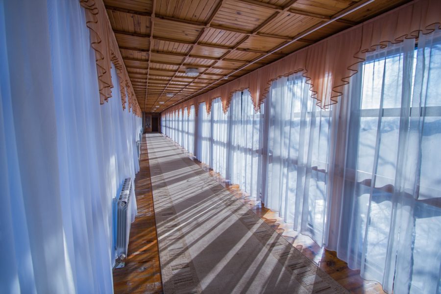 Теплый переход между корпусами в санатории Тарханы город Пятигорск - фотография