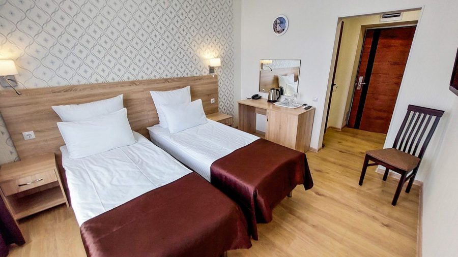 Номер стандарт в санатории Тарханы город Пятигорск - фотография