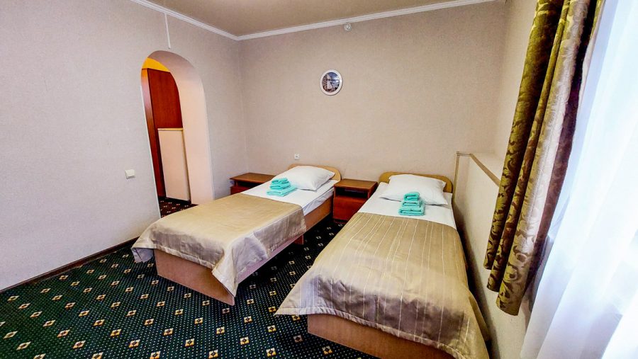 Номер эконом в санатории Тарханы город Пятигорск - фотография