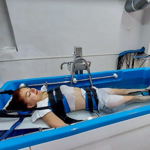 Подводное вытяжение позвоночника в санатории Тарханы город Пятигорск - фотография