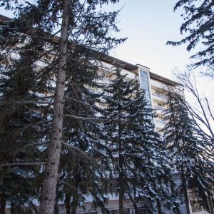 Вид на корпус санатория Тарханы город Пятигорск - фотография